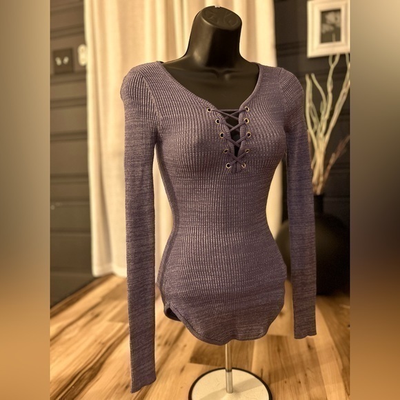Derek Heart Tops - Long sleeve ribbed knit shirt, color lavender, size S